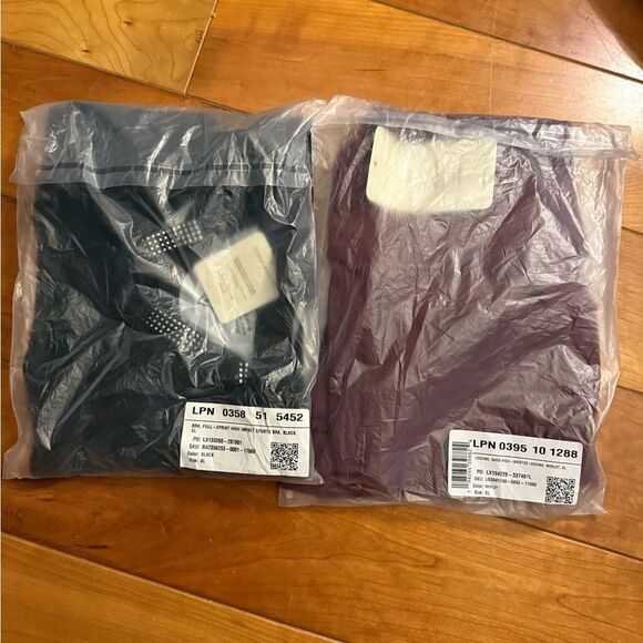 Fabletics Sports Bra and Active Leggings Set - Picture 10 of 10